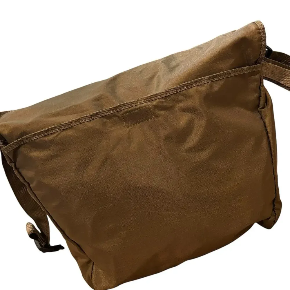 Vintage Y2K Gap 2002 Olive Green Nylon Multi-Pocket Messenger Bag NEW WITH TAGS
